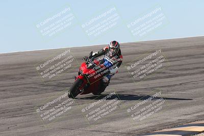 media/Oct-13-2025-Moto Forza (Mon) [[a66d839500]]/3-B Group/Session 2 (Bowl)/